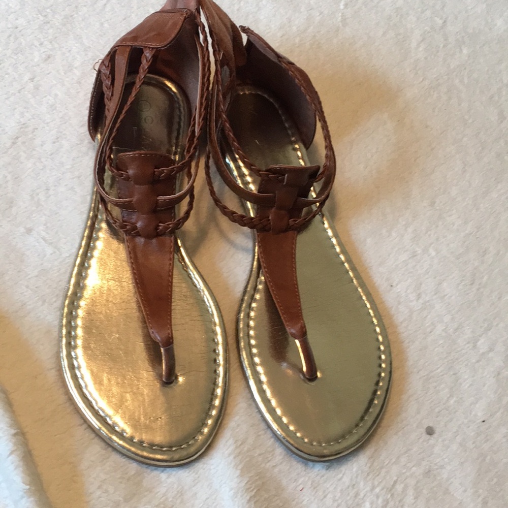BROWN AND GOLD SANDALS